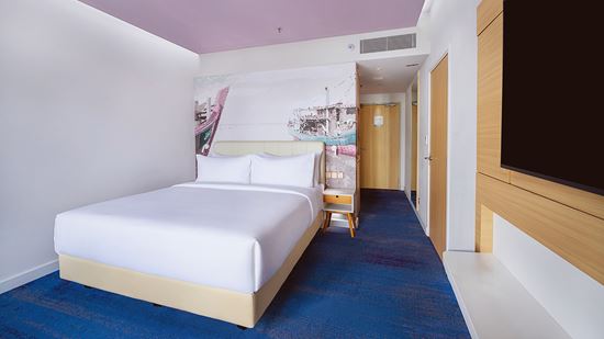 Superior King Bed